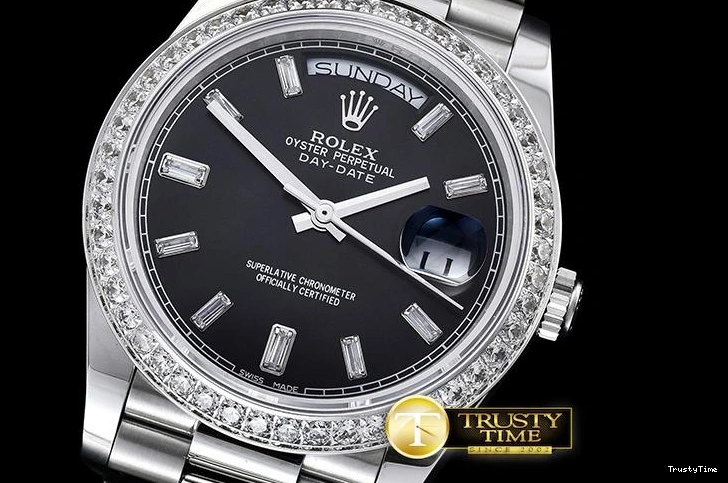 1022 RDD0206E – DayDate Attractive 673